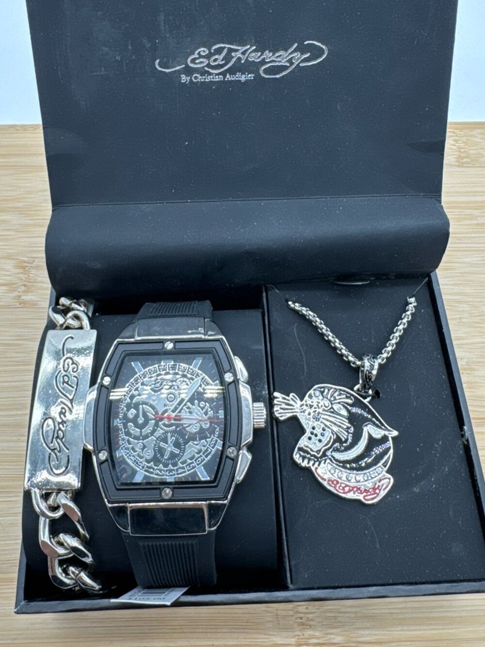Ed Hardy Men's Watch Necklace Bracelet Set Silver Black Quartz Gift Bundle